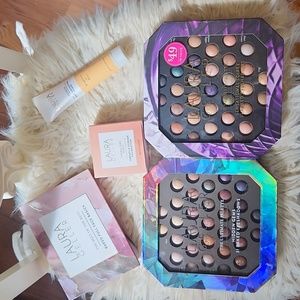 Huge Laura Geller makeup lot
